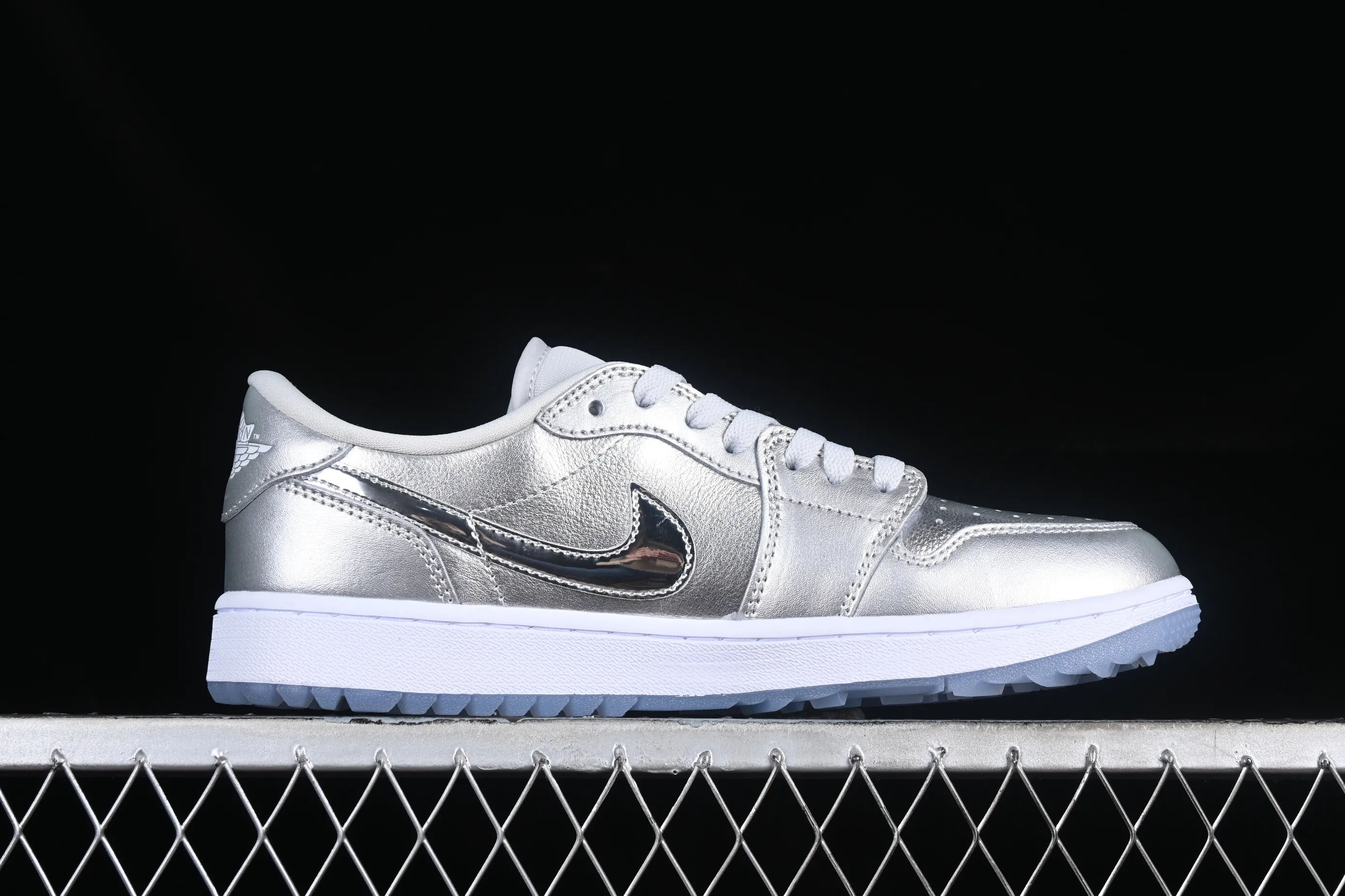 All categories Air Jordan Jordan series basketball shoes Air Jordan 1 Low G version pure original Air Jordan 1 Low Golf AJ1 Joe 1 new golf version liquid silver FD6848-001